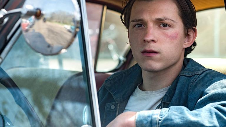 tom-holland-e-robert-pattinson-aparecem-nas-primeiras-imagens-de-‘the-devil-all-the-time’