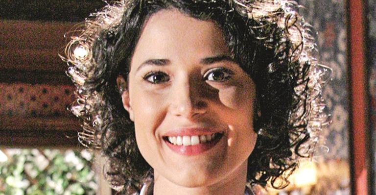 chiquititas:-carol-passa-a-fazer-faxina