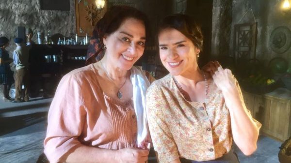 fatima-montenegro-posa-com-nivea-maria-nos-bastidores-de-tempo-de-amar