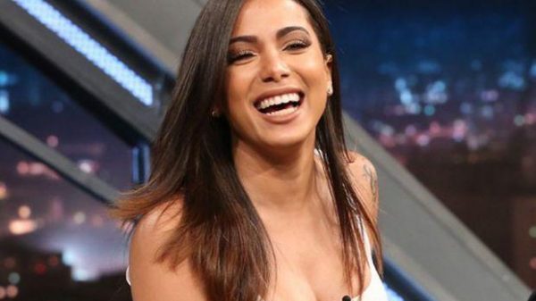 para-quem-foi?-anitta-manda-indireta-apos-eliminacao-de-lucas-no-bbb-e-outros-famosos-reagem-ao-paredao!