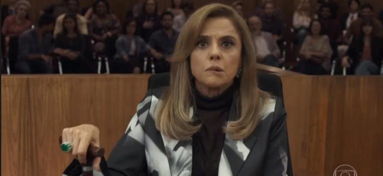 final-de-o-outro-lado-do-paraiso:-sophia-e-condenada,-vai-parar-no-manicomio-judiciario-e-leva-eletrochoques