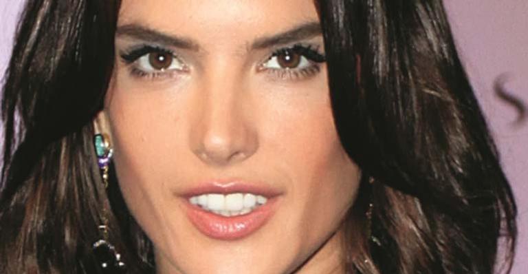 alessandra-ambrosio-fala-de-verdades-secretas-e-de-seu-inicio-na-moda