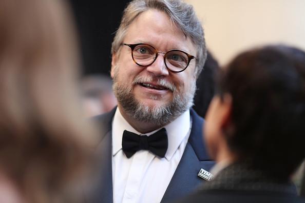 guilhermo-del-toro-leva-o-oscar-de-melhor-diretor-por-a-forma-da-agua