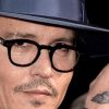 johnny-depp-processado-por-seus-segurancas