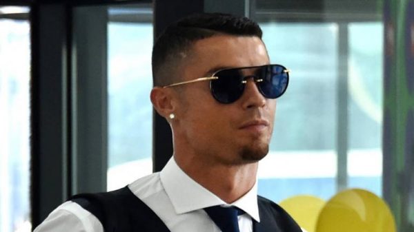 cristiano-ronaldo-recepcionado-com-festa-na-juventus