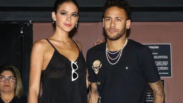 bruna-marquezine-quer-folga-para-acompanhar-neymar-na-copa