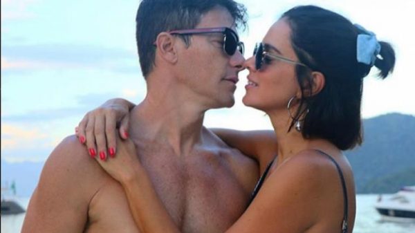 rodrigo-faro-beijando-bruna-marquezine?-internautas-se-impressionam