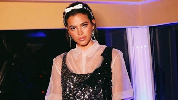 bruna-marquezine-da-resposta-com-estilo-a-fa-mal-intencionado