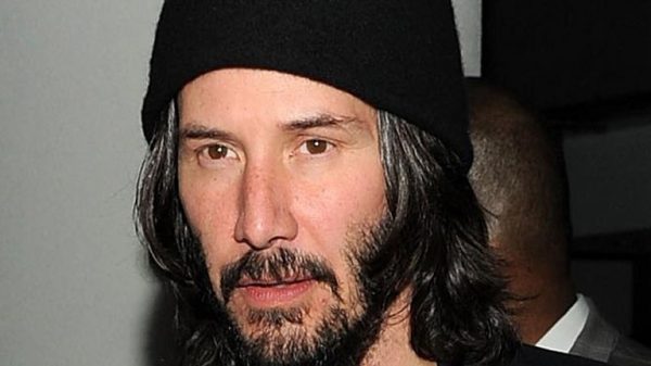 keanu-reeves-esta-em-sao-paulo-e-alguns-fas-ja-tiveram-a-sorte-de-ver-o-astro