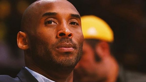 ex-jogador-de-basquete-kobe-bryant-morreu-em-acidente,-afirma-site