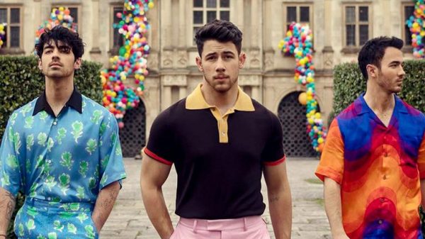 jonas-brothers-anunciam-novo-album-e-data-de-lancamento