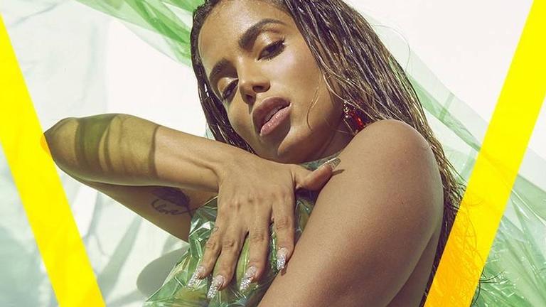 anitta-mostra-quase-tudo-em-capa-de-revista-americana