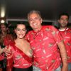 cleo-pires-aposta-em-novo-decote-ousado-em-camarote-da-marques-de-sapucai