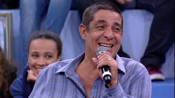 ‘torco-pelo-carnaval.-quem-for-o-melhor,-tem-de-ganhar!’,-revela-zeca-pagodinho