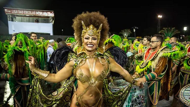 mancha-verde-leva-o-carnaval-de-sp-pela-primeira-vez