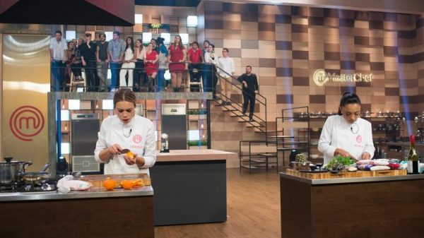 deborah-werneck-e-michele-crispim-disputam-a-final-do-masterchefbr,-na-tela-da-band.-quem-leva?