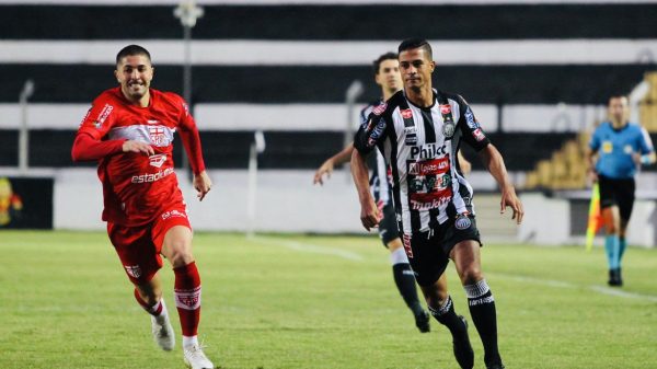 serie-b:-em-jogo-de-cinco-gols,-operario-vence-crb-e-ainda-sonha