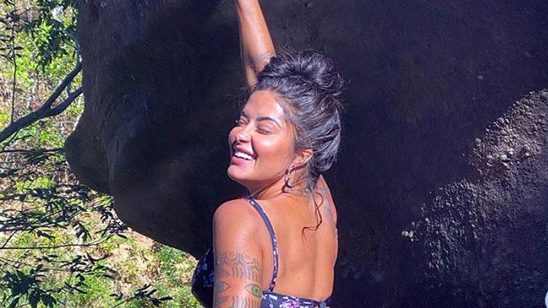 aline-riscado-‘humilha’-com-bumbum-perfeito-em-foto