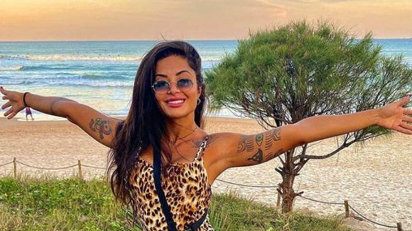 aline-riscado-impressiona-seguidores-em-convite-para-live