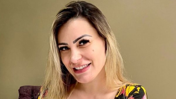 Andressa Urach revelou problemas no casamento e dívidas (Foto: Reprodução Instagram)