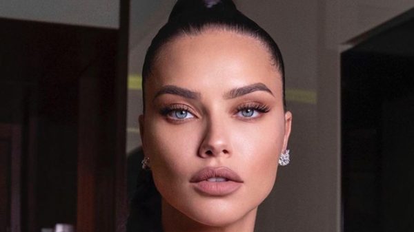 Adriana Lima está grávida de seu terceiro filho (Foto: Reprodução Instagram)