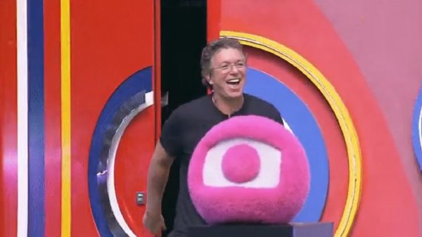 Boninho invadiu a casa do BBB 22 (Reprodução/Globoplay)