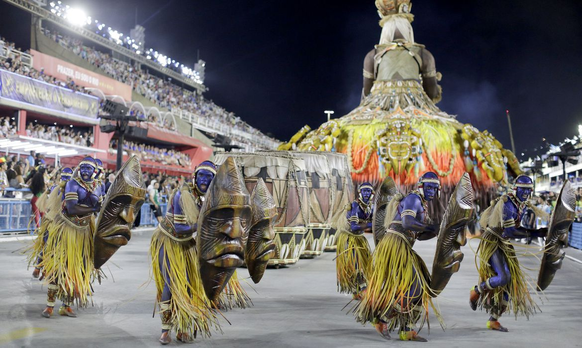 Seis escolas fecharam apresentações no carnaval fora de época (Reprodução/RioTur)