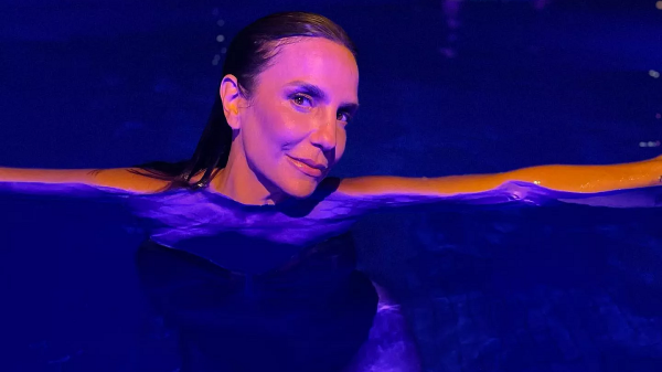 Rainha Ivete mostra que é quase uma sereia (Divulgação)