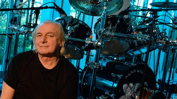 Alan White, baterista do Yes, que morreu aos 72 anos em Washington (Reprodução)