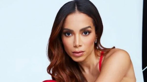 Anitta falou em defesa do direito das mulheres no rígido país sede da Copa do Mundo (Instagram)