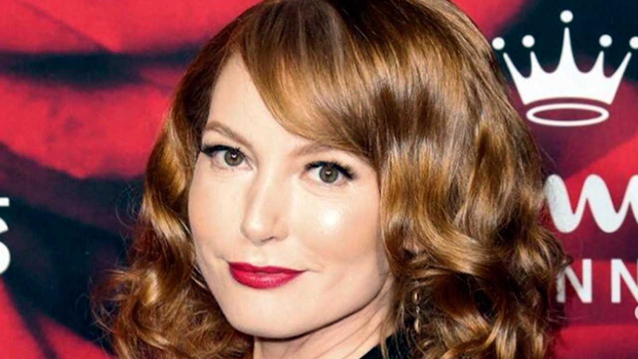 Alicia Witt revelou que está com câncer e passou por uma dupla mastectomia (Instagram)