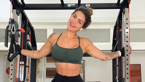 Kelly Key mostrou flexibilidade e boa forma em vídeo compartilhado nas redes (Instagram)