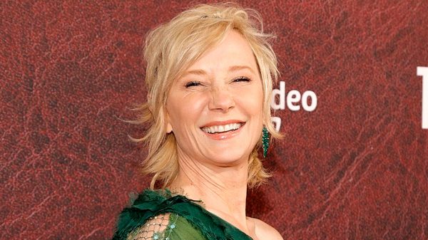 Anne Heche morreu aos 53 anos após grave acidente de carro em Los Angeles (Divulgação)