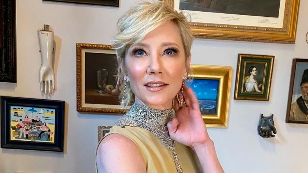 A atriz americana Anne Heche está em coma após grave acidente de carro (Instagram)