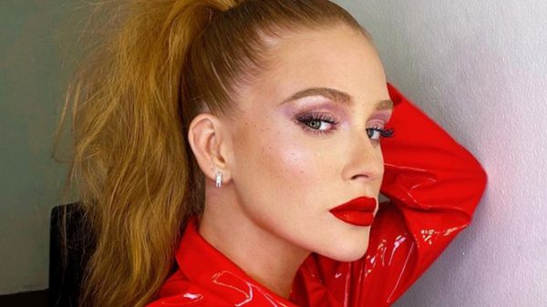 Marina Ruy Barbosa encantou seguidores em ensaio intimista (Instagram)