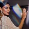 Juliana Paes encanta seguidores com sequência de fotos e "bumbum na nuca" (Instagram)