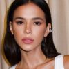 Bruna Marquezine arrasou em desfile internacional e ganhou elogios na web (Instagram)