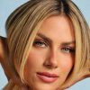 Giovanna Ewbank arrasou em registro na sacada do hotel nesta terça-feira