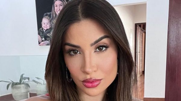 Bianca Andrade celebrou nas redes e ainda ostentou corpaço em biquíni (Instagram)