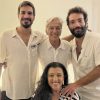 Thales Nogueira e Humberto Carrão em foto com Caetano Veloso e Regina Casé (Instagram)