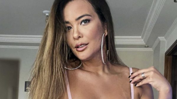 Geisy Arruda surge em vídeo-selfie e arranca suspiros dos seguidores (Instagram)