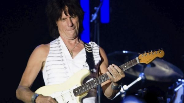 Jeff Beck era um virtuoso da guitarra como poucas vezes se viu (Divulgação)