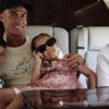 Cristiano Ronaldo com três dos seus filhos em jatinho particular (Instagram)