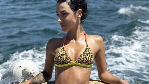 Bia Miranda encanta com sua beleza em registro de passeio de barco (Instagram)