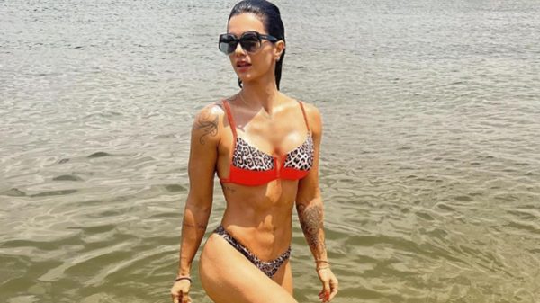 Kelly Key eleva clima e destaca beleza em clique de biquíni (Instagram)