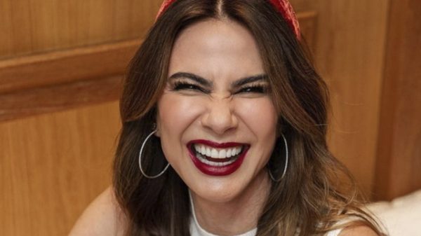 Luciana Gimenez mostrou bom humor com situação inusitada que passou em hotel (Instagram)