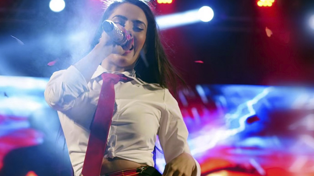 Juliana Bonde leva público ao delírio no show do Bonde do Forró (Instagram)