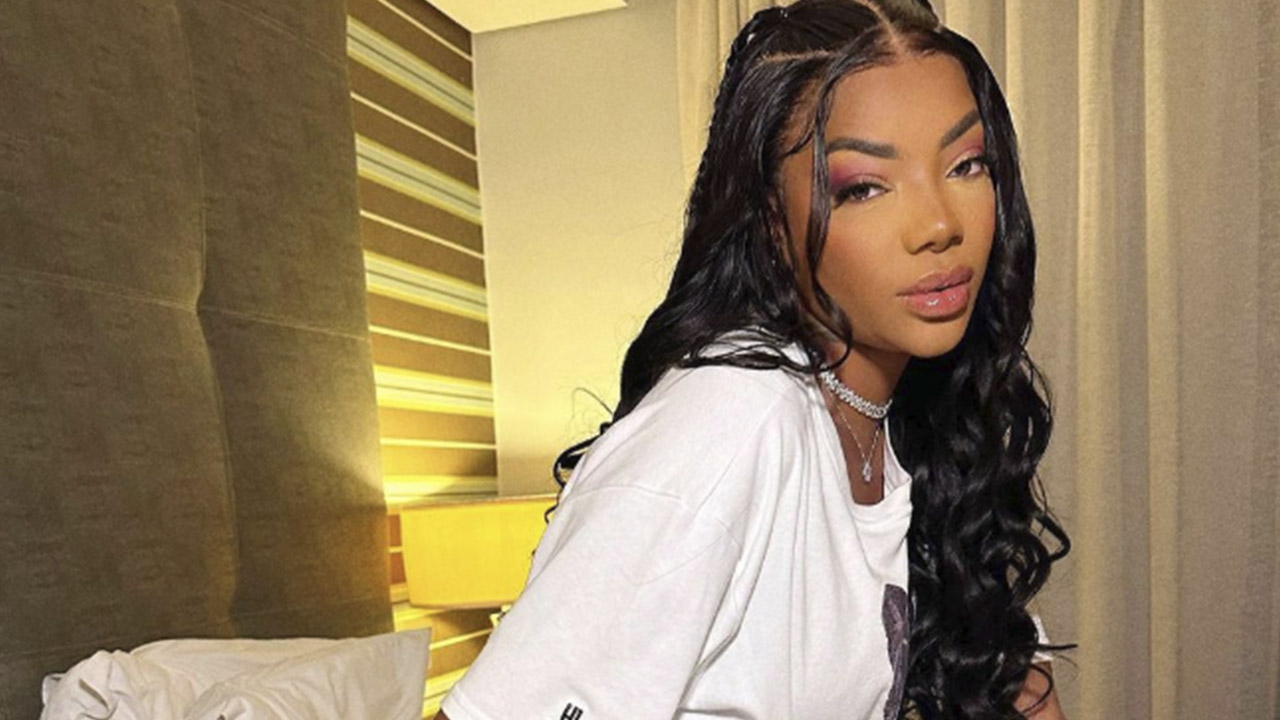 Ludmilla posa na cama e encanta seguidores com sua beleza (Instagram)