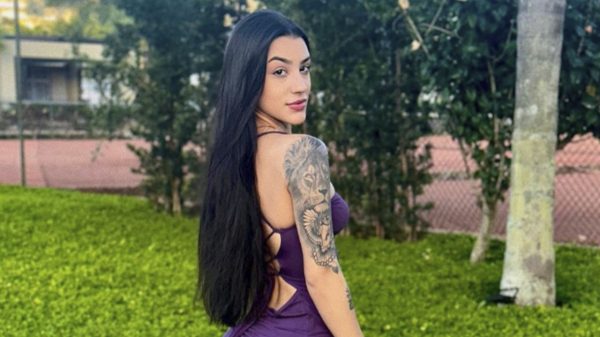 Bia Miranda arrasa dançando em vídeo e ganha elogios dos seguidores por novo visual (Montagem/Reprodução)