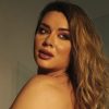 Juju Salimeni arrasa em clique publicado na tarde de quinta: "golden hour" (Instagram)